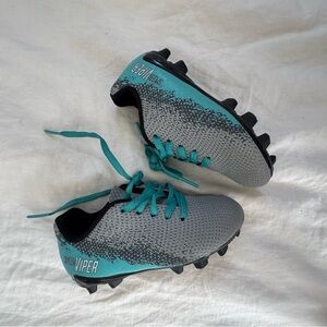 DSG kids soccer cleats - size 9